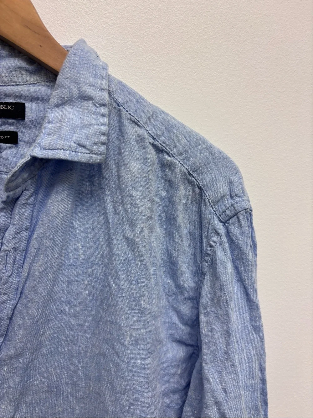 Banana Republic 100% Linen Camden Fit Shirt